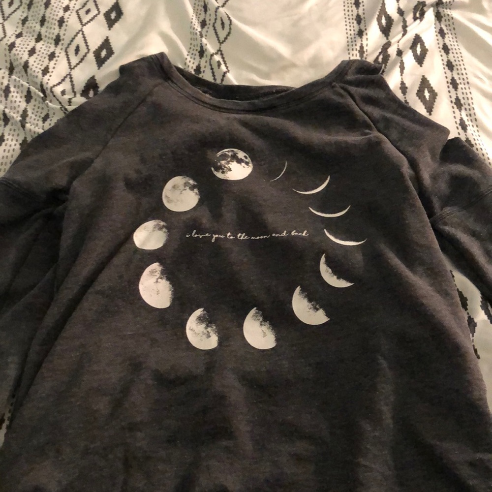 Grayson threads no shoulder sweatshirt